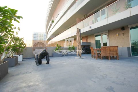 2 bedrooms Apartment in Business Bay, UAE No. 129806 17
