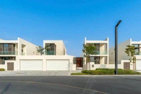 Villa de 6 dormitorios en District One, UAE No. 197352