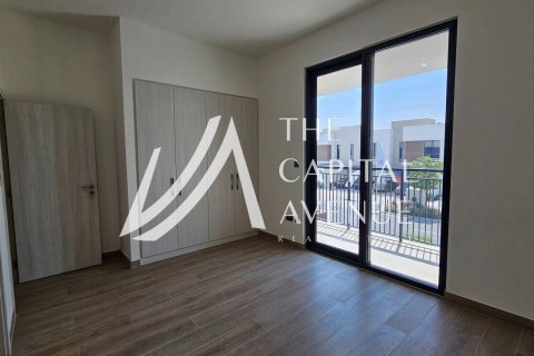 4 bedrooms Villa on the Yas Island, UAE No. 213157 10