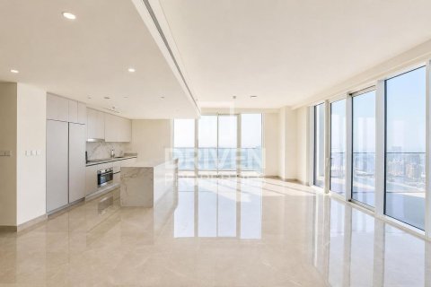 4 bedrooms Apartment in EMAAR Beachfront, UAE No. 204797 5