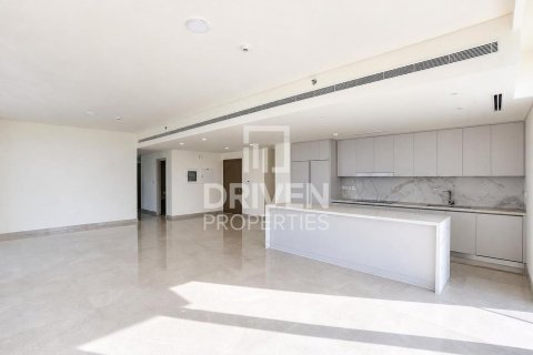 4 bedrooms Apartment in EMAAR Beachfront, UAE No. 204797 9