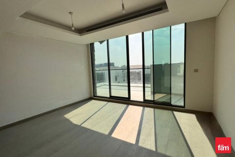 7 bedrooms Villa in Dubai, UAE No. 166044 6