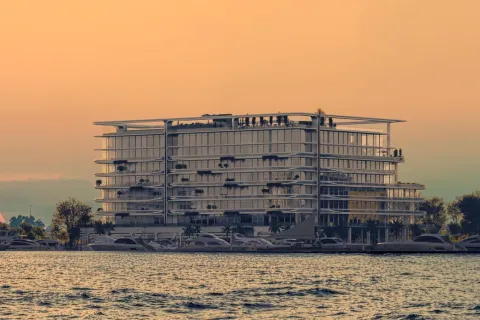 Studio Apartment in Dubai, UAE No. 155265 3