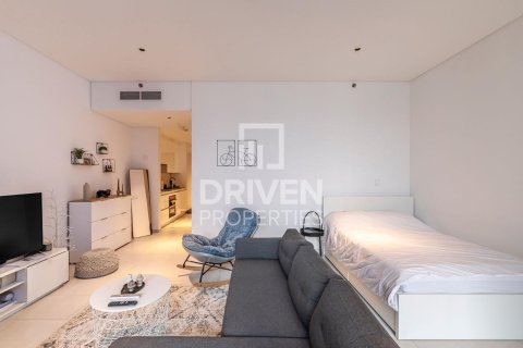 Studio Apartment in Marquise Square Tower, UAE No. 211812 10