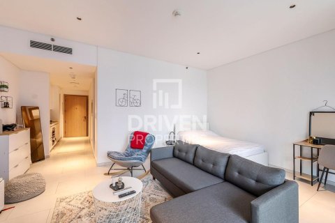 Studio Apartment in Marquise Square Tower, UAE No. 211812 5