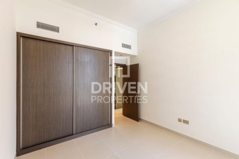 Apartment de 2 dormitorios en EMAAR Beachfront, UAE No. 221506 7