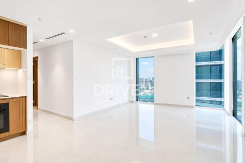 Apartment de 2 dormitorios en EMAAR Beachfront, UAE No. 221506 5
