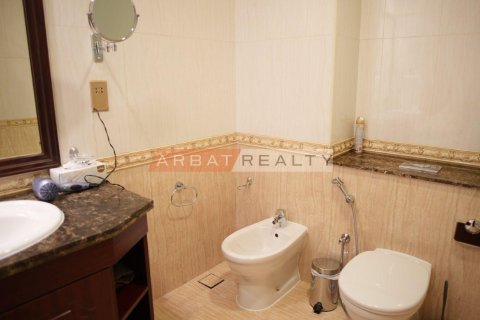 2 bedrooms Apartment in The Crescent, UAE No. 213940 17