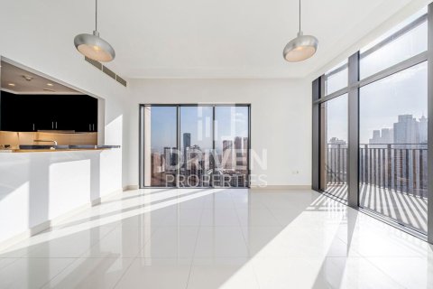 2 bedrooms Apartment in BLVD Crescent, UAE No. 212601 3