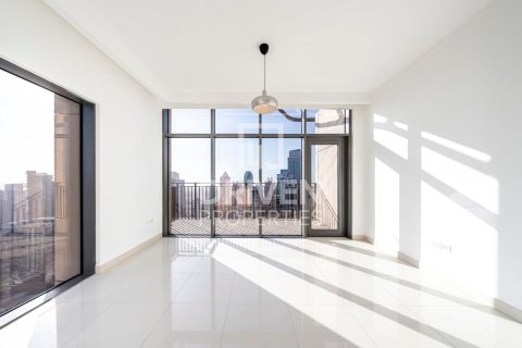 2 bedrooms Apartment in BLVD Crescent, UAE No. 212601 4