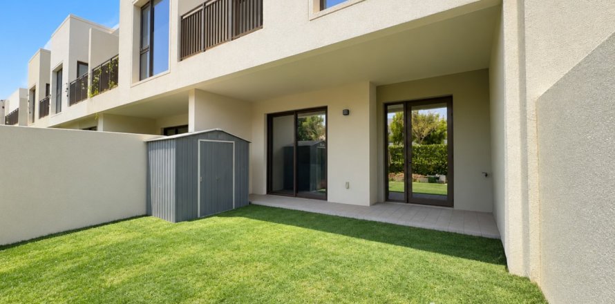 3 bedrooms Townhouse in EMAAR South, UAE No. 220967