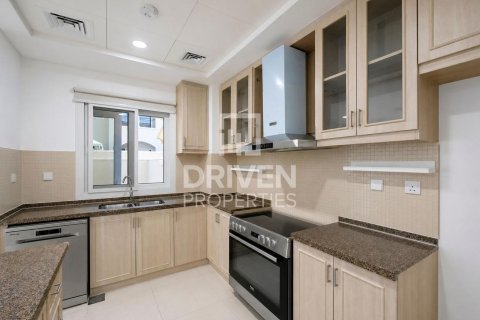 Villa de 3 dormitorios en Bella Casa, UAE No. 223333 7