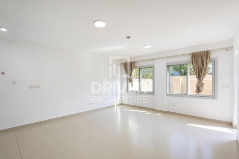Villa de 3 dormitorios en Bella Casa, UAE No. 223333 3