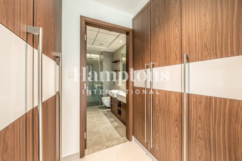 Квартира с 2 спальнями в Bur Dubai, ОАЭ №216981 13