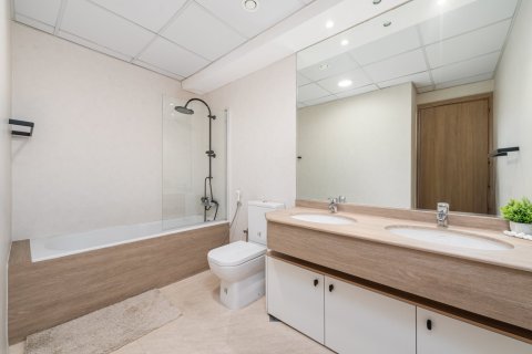 2 bedrooms Apartment in Dorra Bay, UAE No. 212990 11