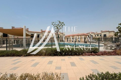 Townhouse de 3 dormitorios en Khalifa City, UAE No. 223595 17