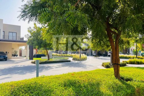 Townhouse de 4 dormitorios en Dubai South (Dubai World Central), UAE No. 112764 8