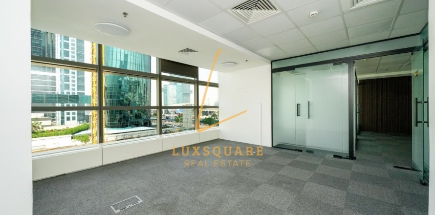 76m² Office in Sheikh Zayed Road, UAE No. 219347