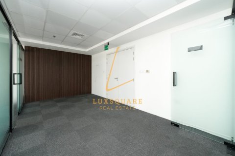 76m² Office in Sheikh Zayed Road, UAE No. 219347 8
