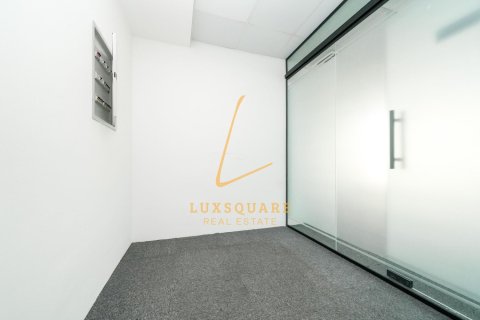 76m² Office in Sheikh Zayed Road, UAE No. 219347 5