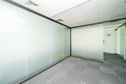 76m² Office in Sheikh Zayed Road, UAE No. 219347 14