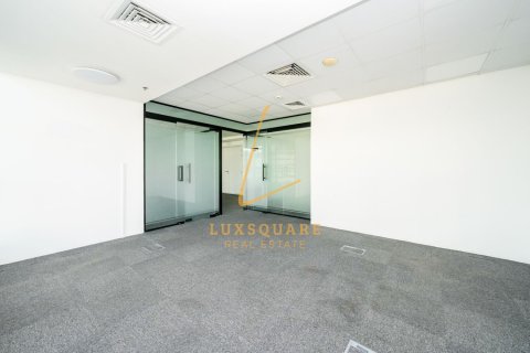 76m² Office in Sheikh Zayed Road, UAE No. 219347 16