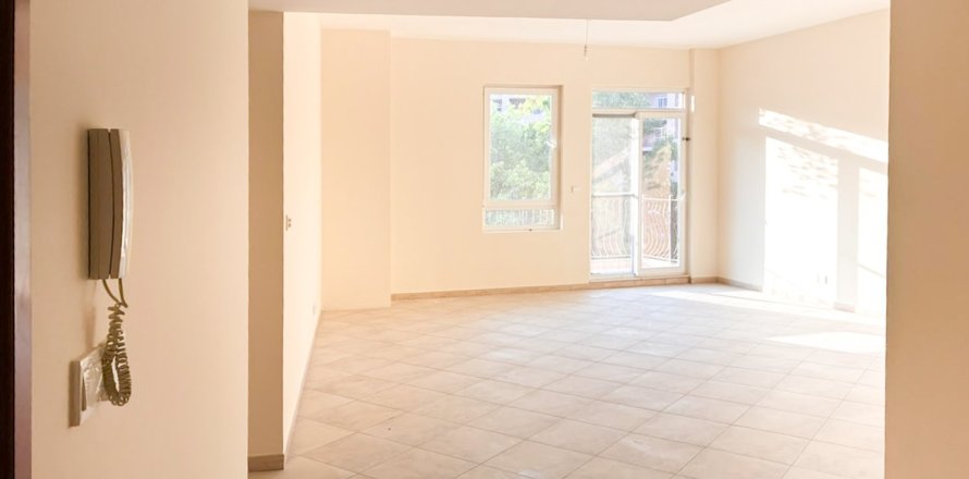 Apartment de 3 dormitorios en Motor City, UAE No. 223450