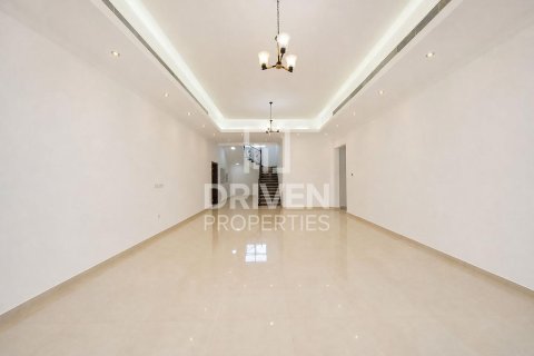 4 bedrooms Villa in Nadd Al Sheba, UAE No. 221473 4