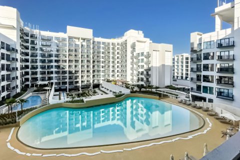 2 bedrooms Apartment in Dubai Studio City, UAE No. 195213
