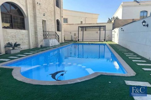 Villa de 6 dormitorios en Al Barsha 2, UAE No. 153808 9