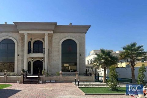 Villa de 6 dormitorios en Al Barsha 2, UAE No. 153808 4