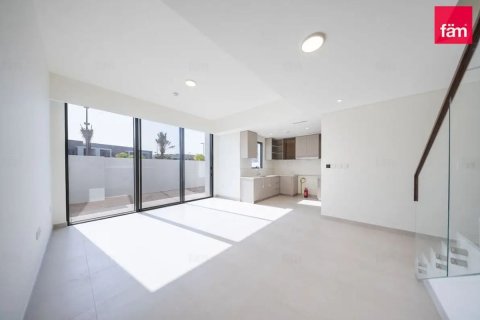 4 bedrooms Townhouse in Dubai, UAE No. 166020 6