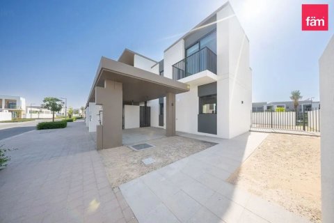 4 bedrooms Townhouse in Dubai, UAE No. 166020 3