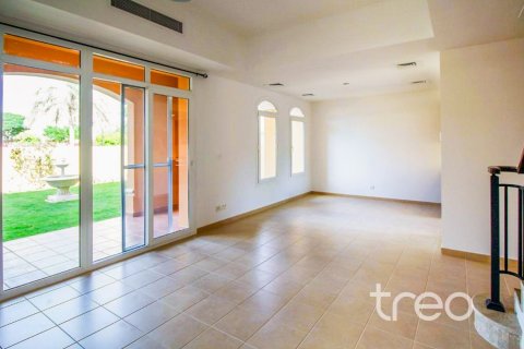 Villa de 2 chambres à Arabian Ranches, UAE No. 220888 3
