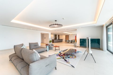 3 bedrooms Apartment in Dubai, UAE No. 217197 6