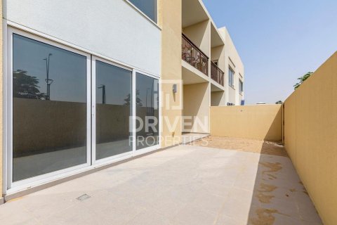 Квартира с 2 спальнями в EMAAR South, ОАЭ №207510 20