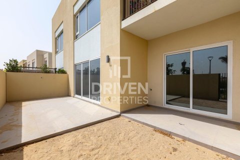 Квартира с 2 спальнями в EMAAR South, ОАЭ №207510 18