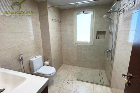 2 bedrooms Apartment in Al Hamra Village, UAE No. 75429 8