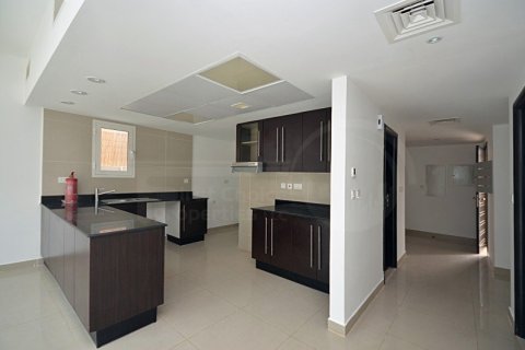 4 bedrooms Villa in Al Reef, UAE No. 13306 13
