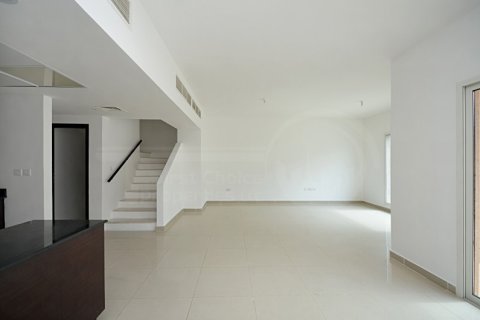 4 bedrooms Villa in Al Reef, UAE No. 13306 12