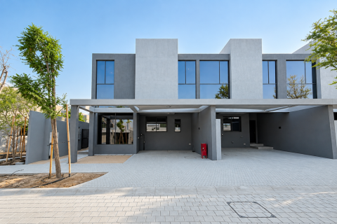Townhouse de 4 dormitorios en Tilal City, UAE No. 215270