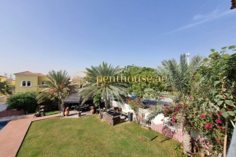 Villa de 3 chambres à Legacy, UAE No. 78447 17