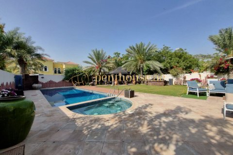 Villa de 3 chambres à Legacy, UAE No. 78447 16