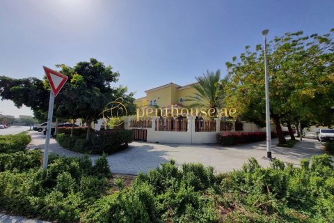 Villa de 3 chambres à Legacy, UAE No. 78447 13