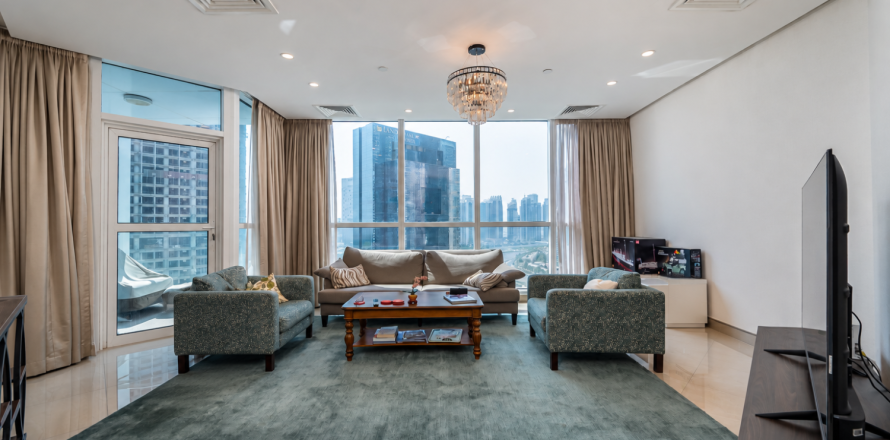 Apartment de 3 dormitorios en 23 Marina, UAE No. 221702