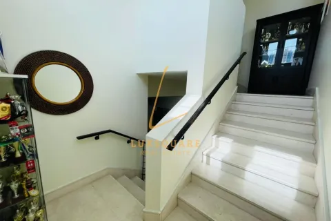 3 bedrooms Villa in Jumeirah Village Circle, UAE No. 208390 26