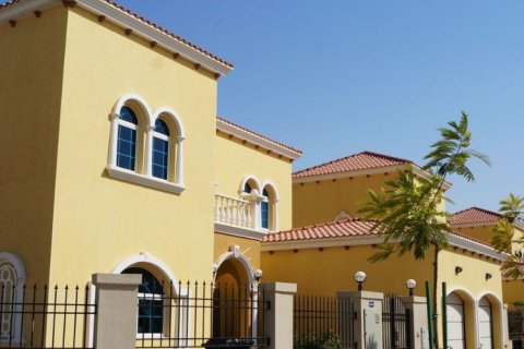 4 غرف نوم تاون هاوس في دائرة قرية جميرا, الإمارات العربية المتحدة رقم 110899 4