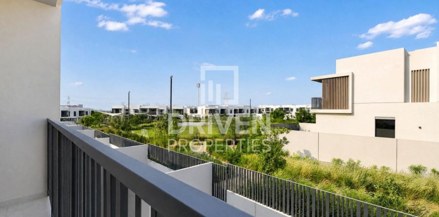 3 bedrooms Townhouse in Jebel Ali, UAE No. 218620