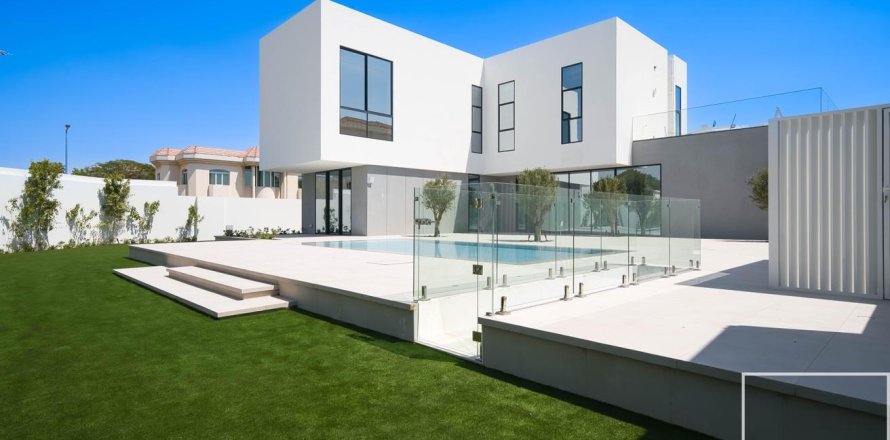 Villa de 5 dormitorios en Al Manara, UAE No. 220455
