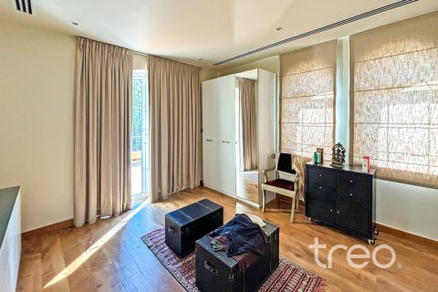 4 bedrooms Villa in Legacy, UAE No. 220765 22